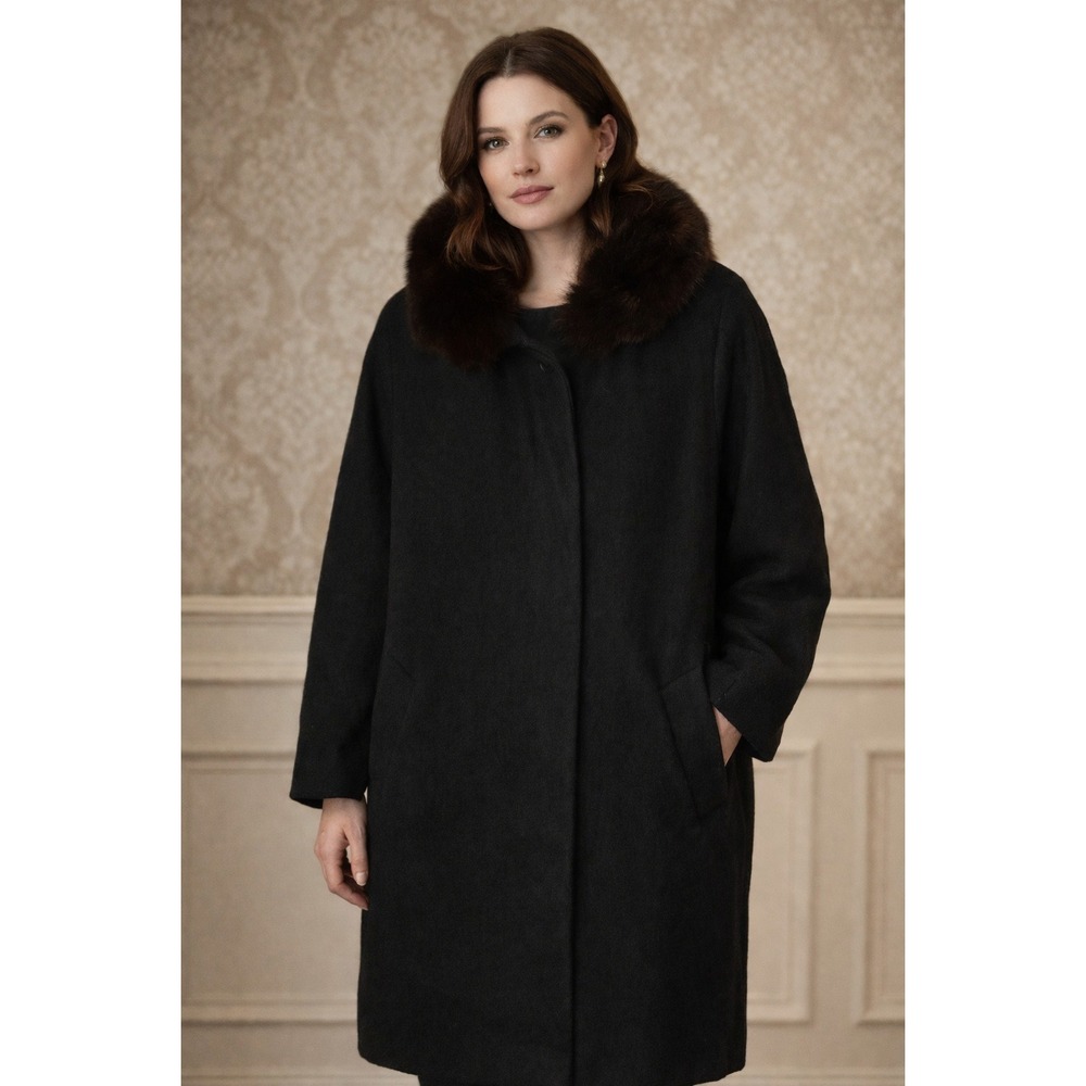 Forecaster of Boston Black Wool-75% Coat SZ 2 Upscale Fur Collar USA Union Made